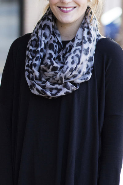 Leopard Infinity Scarf - Gray