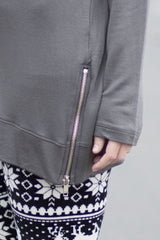 zipper detail on tunic for leggings