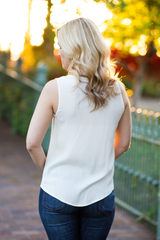 cute top to wear with shorts in the summer