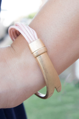 pink and gold knot bracelet